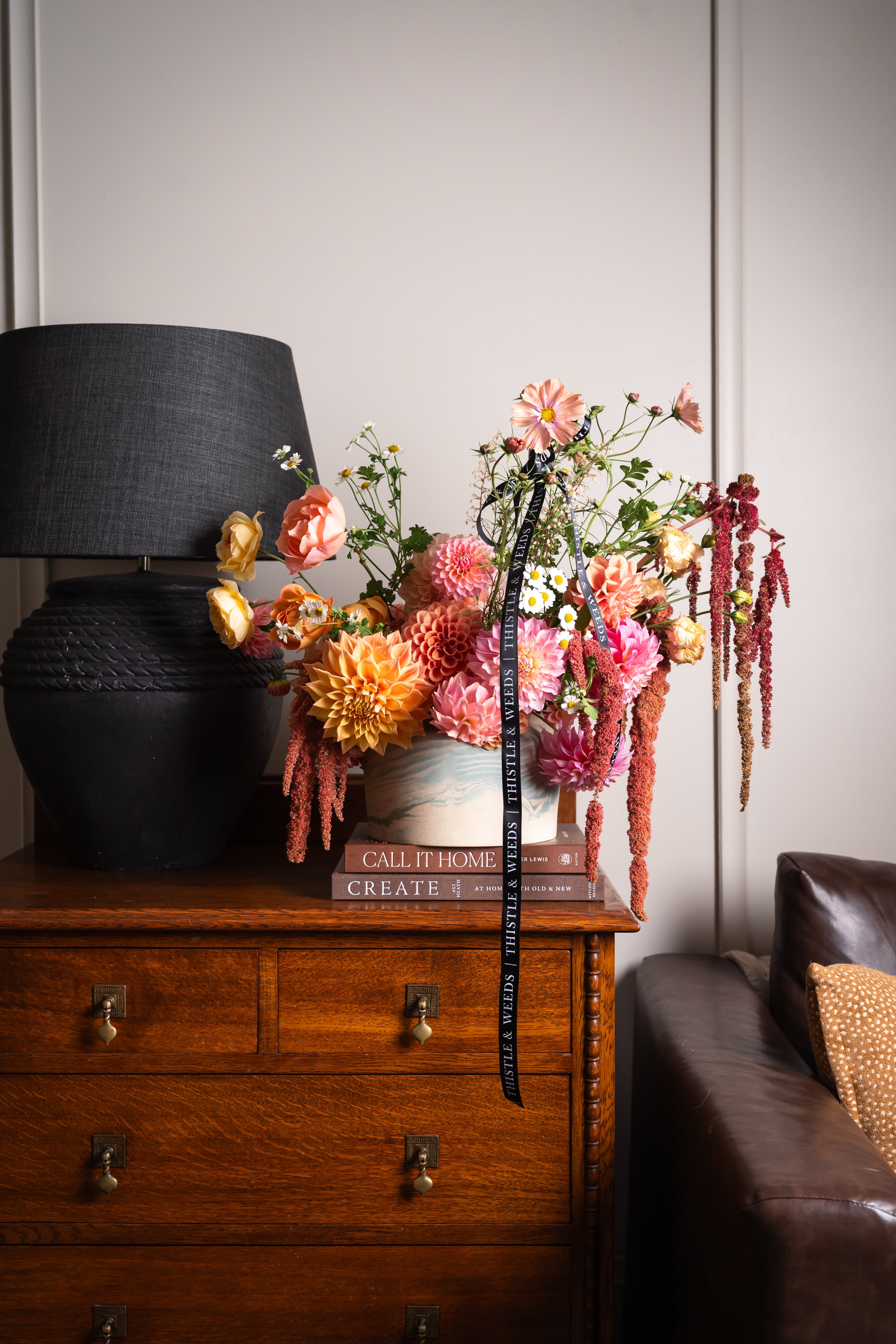 Bouquet or Vase Arrangement? How to Choose the Right Flower Gift